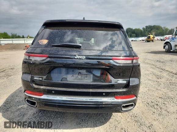 ✅ 2023 Jeep Grand Cherokee Overland • VIN: 1C4RJHDG0PC586329 • Lot: 72053965. Listed on Copart with 18,232 mi. Free auction sales archive from the USA and detailed vehicle history report at DreamBid. Image 6.