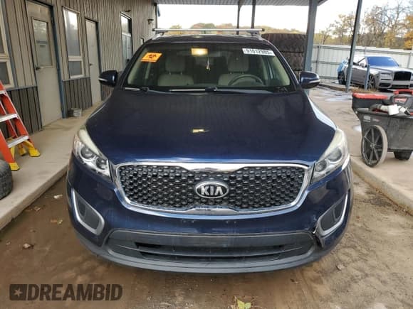 ✅ 2017 Kia Sorento LX • VIN: 5XYPGDA54HG224678 • Лот: 91012985. Опубликован ранее на Copart с пробегом 86 810 миль. Бесплатный доступ к архиву аукционных продаж из США и подробный отчёт об истории автомобиля на DreamBid. Изображение 5.
