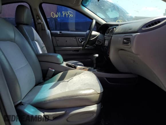 ✅ 2000 Mercury Sable LS • VIN: 1MEFM53U3YA640153 • Lot: 55645434. Listed on Copart with 249,160 mi. Free auction sales archive from the USA and detailed vehicle history report at DreamBid. Image 5.