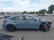 ✅ 2025 Honda Civic Type R • VIN: JHMFL5G49SX002359 • Lot: 43659951. Wystawiony na IAAI z przebiegiem 6 565 mil. Bezpłatny archiwum sprzedaży aukcyjnych z USA i szczegółowy raport historii pojazdu na DreamBid. Zdjęcie 14.