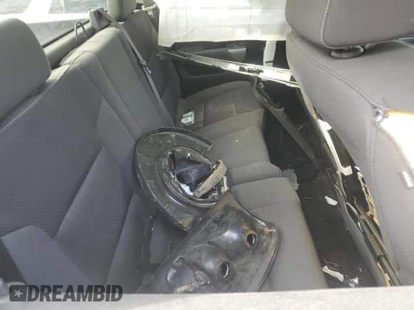 ✅ 2015 Chevrolet Silverado 1500 LT • VIN: 1GCRCREC9FZ305099 • Lot: 85392345. Wystawiony na Copart z przebiegiem Nie podano. Bezpłatny archiwum sprzedaży aukcyjnych z USA i szczegółowy raport historii pojazdu na DreamBid. Zdjęcie 10.