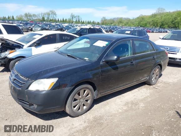 ✅ 2007 Toyota Avalon XL • VIN: 4T1BK36B57U196741 • Лот: 39262830. Опубликован ранее на IAAI с пробегом 181 033 миль. Бесплатный доступ к архиву аукционных продаж из США и подробный отчёт об истории автомобиля на DreamBid. Изображение 2.