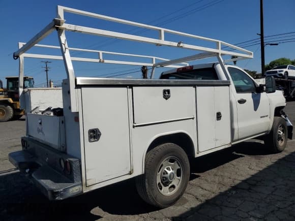 ✅ 2015 Chevrolet Silverado 2500HD Work Truck • VIN: 1GB0CUEG6FZ516103 • Lot: 80951675. Wystawiony na Copart z przebiegiem 356 131 mil. Bezpłatny archiwum sprzedaży aukcyjnych z USA i szczegółowy raport historii pojazdu na DreamBid. Zdjęcie 3.