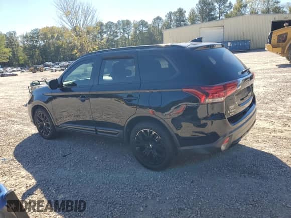 2018 Mitsubishi Outlander SE with VIN JA4AD3A38JZ034620, listed as a Copart auction lot 86805745 with 125,489 mi miles and Salvage title. Bid and sale history available at DreamBid. Image 2.