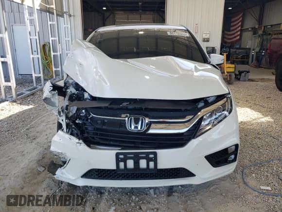 ✅ 2018 Honda Odyssey EX-L • VIN: 5FNRL6H70JB096301 • Лот: 86112065. Опубликован ранее на Copart с пробегом 44 324 миль. Бесплатный доступ к архиву аукционных продаж из США и подробный отчёт об истории автомобиля на DreamBid. Изображение 5.