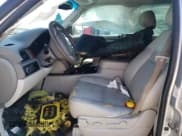 ✅ 2012 Chevrolet Suburban LT • VIN: 1GNSCJE03CR199969 • Lot: 74335844. Wystawiony na Copart z przebiegiem 255 324 mil. Bezpłatny archiwum sprzedaży aukcyjnych z USA i szczegółowy raport historii pojazdu na DreamBid. Zdjęcie 7.