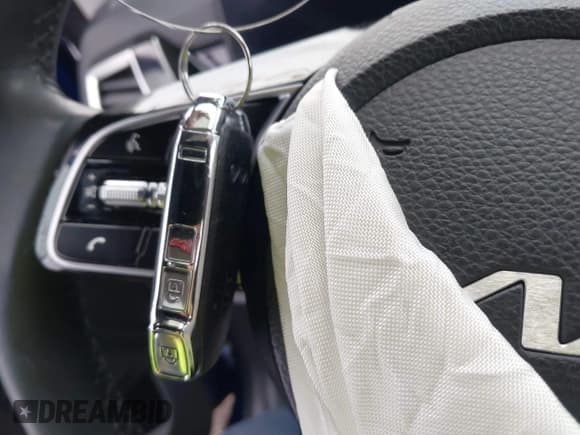 ✅ 2024 Kia Seltos S • VIN: KNDEUCAA2R7648172 • Lot: 43588227. Listed on IAAI with Not provided. Free auction sales archive from the USA and detailed vehicle history report at DreamBid. Image 11.