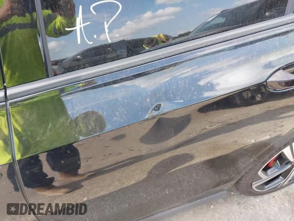 ✅ 2024 Volkswagen Golf GTI SE • VIN: WVWRA7CD0RW149854 • Lot: 42295959. Wystawiony na IAAI z przebiegiem 3 233 mil. Bezpłatny archiwum sprzedaży aukcyjnych z USA i szczegółowy raport historii pojazdu na DreamBid. Zdjęcie 6.