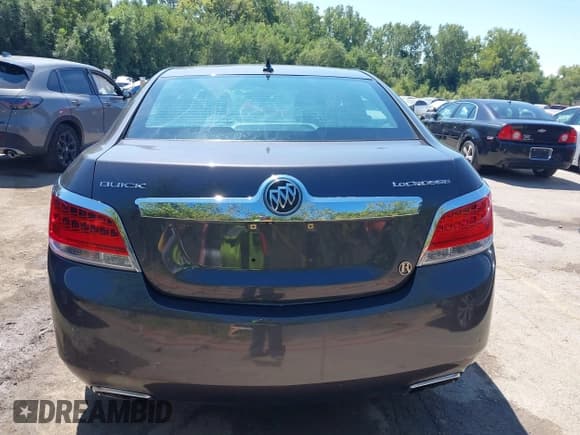 ✅ 2013 Buick LaCrosse Leather • VIN: 1G4GC5E30DF120367 • Лот: 43093786. Опубликован ранее на IAAI с пробегом 132 953 миль. Бесплатный доступ к архиву аукционных продаж из США и подробный отчёт об истории автомобиля на DreamBid. Изображение 16.