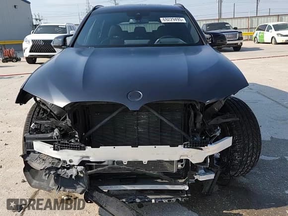 ✅ 2024 BMW X3 M • VIN: 5YM13EC07R9U76489 • Lot: 69229495. Wystawiony na Copart z przebiegiem 22 520 mil. Bezpłatny archiwum sprzedaży aukcyjnych z USA i szczegółowy raport historii pojazdu na DreamBid. Zdjęcie 15.