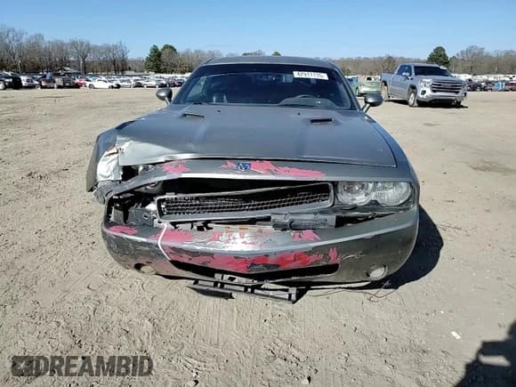 ✅ 2010 Dodge Challenger SE • VIN: 2B3CJ4DV8AH103317 • Lot: 42911135. Wystawiony na Copart z przebiegiem 163 618 mil. Bezpłatny archiwum sprzedaży aukcyjnych z USA i szczegółowy raport historii pojazdu na DreamBid. Zdjęcie 10.