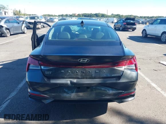 ✅ 2022 Hyundai Elantra Limited • VIN: 5NPLP4AG8NH073512 • Лот: 43352562. Опубликован ранее на IAAI с пробегом 90 696 миль. Бесплатный доступ к архиву аукционных продаж из США и подробный отчёт об истории автомобиля на DreamBid. Изображение 16.