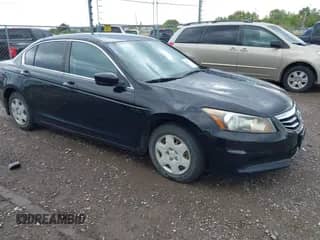 2012 Honda Accord LX z VIN 1HGCP2F35CA013168, wystawiony jako IAAI lot #43198967 z przebiegiem 172 774 mil mil oraz . Historia ofert i sprzedaży dostępna na DreamBid. Obrazek 1.