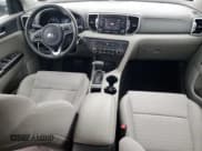 ✅ 2018 Kia Sportage LX • VIN: KNDPMCAC2J7448830 • Lot: 91050205. Wystawiony na Copart z przebiegiem 78 894 mil. Bezpłatny archiwum sprzedaży aukcyjnych z USA i szczegółowy raport historii pojazdu na DreamBid. Zdjęcie 8.