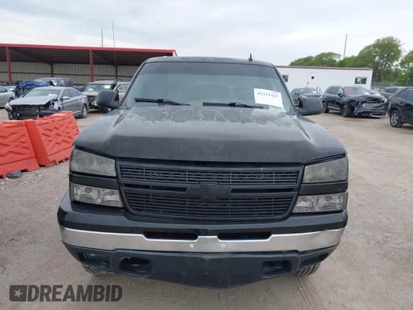✅ 2006 Chevrolet Silverado 1500 LT1 • VIN: 2GCEK13T161219462 • Лот: 42331445. Опубликован ранее на IAAI с пробегом 283 442 миль. Бесплатный доступ к архиву аукционных продаж из США и подробный отчёт об истории автомобиля на DreamBid. Изображение 12.