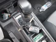 ✅ 2020 Toyota Tacoma SR • VIN: 3TYRZ5CN9LT000618 • Lot: 42119063. Listed on IAAI with 29,503 mi. Free auction sales archive from the USA and detailed vehicle history report at DreamBid. Image 11.