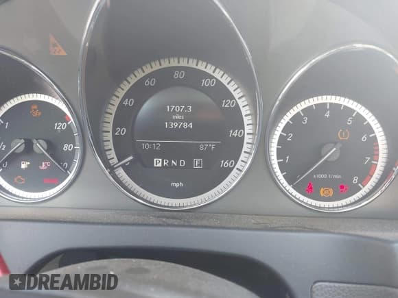 ✅ 2011 Mercedes-Benz C 300 Sport • VIN: WDDGF8BB1BR158412 • Лот: 42483819. Опубликован ранее на IAAI с пробегом 139 784 миль. Бесплатный доступ к архиву аукционных продаж из США и подробный отчёт об истории автомобиля на DreamBid. Изображение 16.