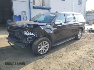 ✅ 2021 Chevrolet Suburban Premier • VIN: 1GNSKFKD8MR301307 • Lot: 80581265. Wystawiony na Copart z przebiegiem 55 561 mil. Bezpłatny archiwum sprzedaży aukcyjnych z USA i szczegółowy raport historii pojazdu na DreamBid. Zdjęcie 1.