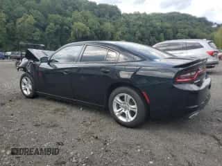 2022 Dodge Charger SXT z VIN 2C3CDXBG2NH172624, wystawiony jako Copart lot #70943025 z przebiegiem 64 601 mil mil oraz Szkoda całkowita • Salvage title. Historia ofert i sprzedaży dostępna na DreamBid. Obrazek 2.