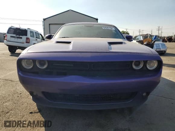 ✅ 2018 Dodge Challenger SXT Plus • VIN: 2C3CDZAG0JH318090 • Lot: 64545194. Wystawiony na Copart z przebiegiem 82 047 mil. Bezpłatny archiwum sprzedaży aukcyjnych z USA i szczegółowy raport historii pojazdu na DreamBid. Zdjęcie 5.