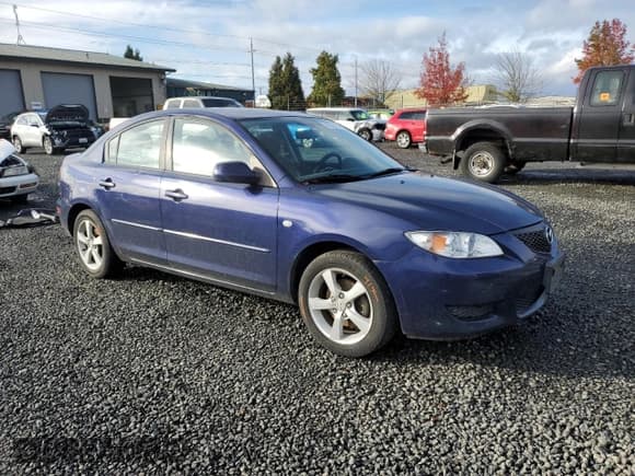 ✅ 2004 Mazda 3 i • VIN: JM1BK12F841143868 • Лот: 80253194. Опубликован ранее на Copart с пробегом 192 748 миль. Бесплатный доступ к архиву аукционных продаж из США и подробный отчёт об истории автомобиля на DreamBid. Изображение 4.