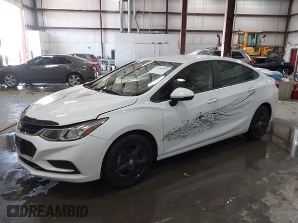 ✅ 2016 Chevrolet Cruze LS • VIN: 1G1BB5SMXG7272517 • Lot: 41283610. Listed on IAAI with 57,497 mi. Free auction sales archive from the USA and detailed vehicle history report at DreamBid. Image 17.