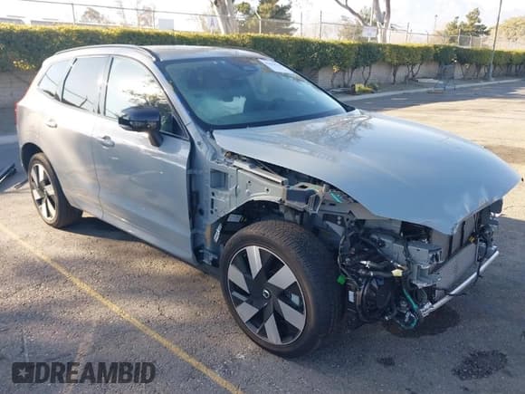 ✅ 2024 Volvo XC60 Plus Dark Theme • VIN: YV4H60DL6R1846806 • Lot: 41670948. Listed on IAAI with Not provided. Free auction sales archive from the USA and detailed vehicle history report at DreamBid. Image 1.