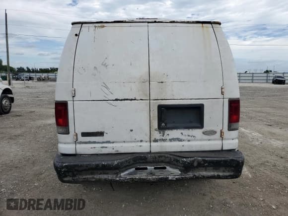 ✅ 2002 Ford Econoline Cargo • VIN: 1FTNE242X2HB09357 • Lot: 90965425. Wystawiony na Copart z przebiegiem 310 437 mil. Bezpłatny archiwum sprzedaży aukcyjnych z USA i szczegółowy raport historii pojazdu na DreamBid. Zdjęcie 6.