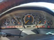 ✅ 1992 Mercedes-Benz 500 • VIN: WDBFA66E5NF054023 • Лот: 51841895. Опубликован ранее на Copart с пробегом 25 505 миль. Бесплатный доступ к архиву аукционных продаж из США и подробный отчёт об истории автомобиля на DreamBid. Изображение 9.