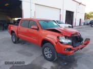 ✅ 2018 Toyota Tacoma SR5 • VIN: 5TFAZ5CN0JX068645 • Lot: 42558437. Wystawiony na IAAI z przebiegiem 83 914 mil. Bezpłatny archiwum sprzedaży aukcyjnych z USA i szczegółowy raport historii pojazdu na DreamBid. Zdjęcie 1.