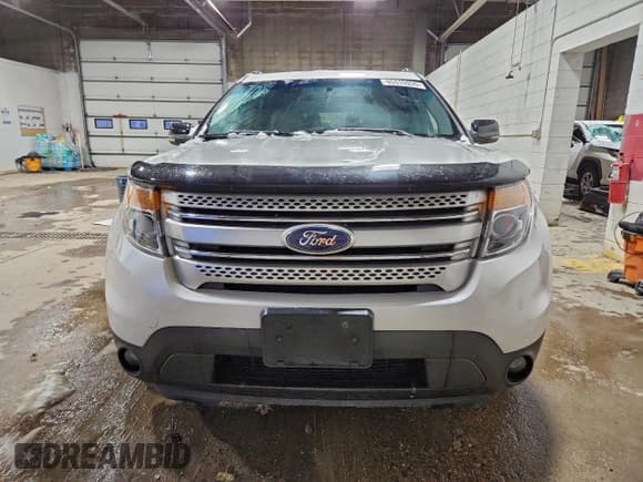 ✅ 2013 Ford Explorer XLT • VIN: 1FM5K8D86DGB86148 • Lot: 95310935. Wystawiony na Copart z przebiegiem 181 017 mil. Bezpłatny archiwum sprzedaży aukcyjnych z USA i szczegółowy raport historii pojazdu na DreamBid. Zdjęcie 5.