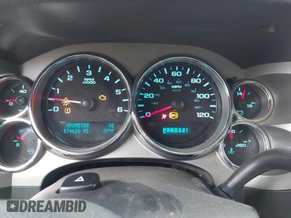 ✅ 2009 Chevrolet Silverado 1500 LT • VIN: 1GCEK29009Z259336 • Lot: 43748533. Listed on IAAI with 174,626 mi. Free auction sales archive from the USA and detailed vehicle history report at DreamBid. Image 7.