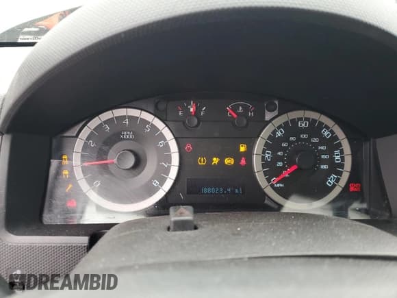 ✅ 2011 Ford Escape XLT • VIN: 1FMCU0DGXBKC42810 • Lot: 90256185. Listed on Copart with 188,023 mi. Free auction sales archive from the USA and detailed vehicle history report at DreamBid. Image 9.