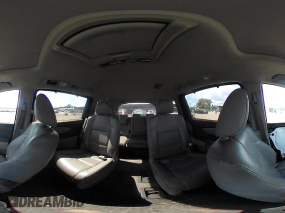 ✅ 2012 Honda Odyssey Touring • VIN: 5FNRL5H93CB006301 • Лот: 43133183. Опубликован ранее на IAAI с пробегом 173 576 миль. Бесплатный доступ к архиву аукционных продаж из США и подробный отчёт об истории автомобиля на DreamBid. Изображение 19.