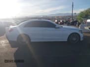 ✅ 2016 Mercedes-Benz C 300 • VIN: 55SWF4JB8GU122549 • Lot: 43606793. Wystawiony na IAAI z przebiegiem 134 388 mil. Bezpłatny archiwum sprzedaży aukcyjnych z USA i szczegółowy raport historii pojazdu na DreamBid. Zdjęcie 13.