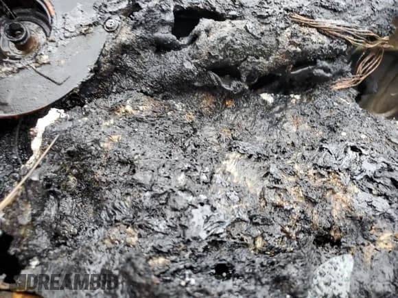 ✅ 2006 Chrysler Town & Country Touring • VIN: 2A4GP54L36R894290 • Lot: 82242365. Wystawiony na Copart z przebiegiem Nie podano. Bezpłatny archiwum sprzedaży aukcyjnych z USA i szczegółowy raport historii pojazdu na DreamBid. Zdjęcie 9.