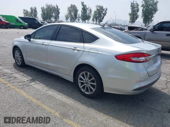 ✅ 2017 Ford Fusion SE • VIN: 3FA6P0H74HR207287 • Lot: 42170286. Listed on IAAI with 139,482 mi. Free auction sales archive from the USA and detailed vehicle history report at DreamBid. Image 3.