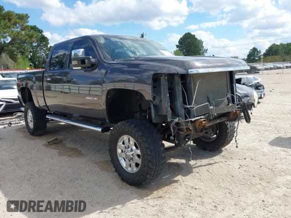 ✅ 2011 Chevrolet Silverado 2500HD LT • VIN: 1GC1KXCG6BF182643 • Lot: 43459265. Listed on IAAI with 176,716 mi. Free auction sales archive from the USA and detailed vehicle history report at DreamBid. Image 1.