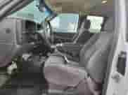 2005 Chevrolet Silverado 1500 Z71 z VIN 1GCEK19Z05Z145775, wystawiony jako Copart lot #87466235 z przebiegiem 275 711 mil mil oraz Szkoda całkowita • Salvage title. Historia ofert i sprzedaży dostępna na DreamBid. Obrazek 7.