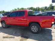 ✅ 2017 Toyota Tacoma SR5 • VIN: 5TFAZ5CN8HX049738 • Lot: 43143717. Wystawiony na IAAI z przebiegiem 126 708 mil. Bezpłatny archiwum sprzedaży aukcyjnych z USA i szczegółowy raport historii pojazdu na DreamBid. Zdjęcie 14.