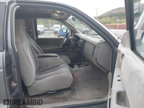 ✅ 2004 Dodge Dakota SLT • VIN: 1D7HG42N34S704613 • Lot: 43436598. Listed on IAAI with 124,371 mi. Free auction sales archive from the USA and detailed vehicle history report at DreamBid. Image 5.