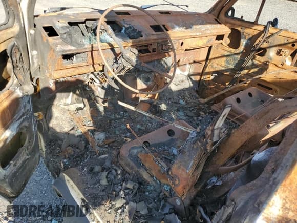 ✅ 1980 Volkswagen Vanagon • VIN: 25A0105761 • Lot: 81320805. Listed on Copart with Not provided. Free auction sales archive from the USA and detailed vehicle history report at DreamBid. Image 8.