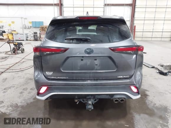 ✅ 2024 Toyota Highlander LE • VIN: 5TDKDRBH2RS570791 • Лот: 43655366. Опубликован ранее на IAAI с пробегом 25 564 миль. Бесплатный доступ к архиву аукционных продаж из США и подробный отчёт об истории автомобиля на DreamBid. Изображение 17.