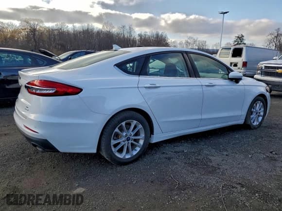 ✅ 2020 Ford Fusion SE • VIN: 3FA6P0HD5LR172547 • Lot: 94767365. Listed on Copart with 114,224 mi. Free auction sales archive from the USA and detailed vehicle history report at DreamBid. Image 3.