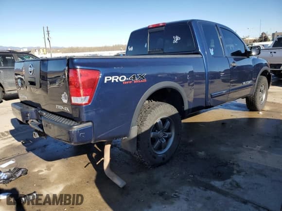✅ 2012 Nissan Titan SV • VIN: 1N6AA0CC6CN324663 • Lot: 46668015. Wystawiony na Copart z przebiegiem 242 166 mil. Bezpłatny archiwum sprzedaży aukcyjnych z USA i szczegółowy raport historii pojazdu na DreamBid. Zdjęcie 3.