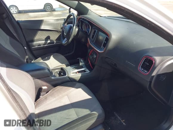 ✅ 2016 Dodge Charger SXT • VIN: 2C3CDXHG1GH187075 • Лот: 43493901. Опубликован ранее на IAAI с пробегом 128 569 миль. Бесплатный доступ к архиву аукционных продаж из США и подробный отчёт об истории автомобиля на DreamBid. Изображение 5.