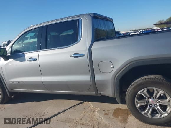 ✅ 2025 GMC Sierra 1500 SLT • VIN: 3GTUUDED2SG206119 • Лот: 43588189. Опубликован ранее на IAAI с пробегом 27 739 миль. Бесплатный доступ к архиву аукционных продаж из США и подробный отчёт об истории автомобиля на DreamBid. Изображение 14.