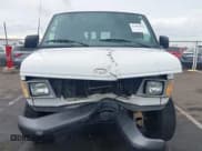 ✅ 2002 Ford Econoline Cargo Commercial • VIN: 1FTSE34L32HA23177 • Lot: 43355878. Wystawiony na IAAI z przebiegiem 106 810 mil. Bezpłatny archiwum sprzedaży aukcyjnych z USA i szczegółowy raport historii pojazdu na DreamBid. Zdjęcie 6.