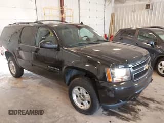 ✅ 2012 Chevrolet Suburban LS • VIN: 1GNSKHE74CR274977 • Lot: 42590720. Wystawiony na IAAI z przebiegiem 182 266 mil. Bezpłatny archiwum sprzedaży aukcyjnych z USA i szczegółowy raport historii pojazdu na DreamBid. Zdjęcie 1.