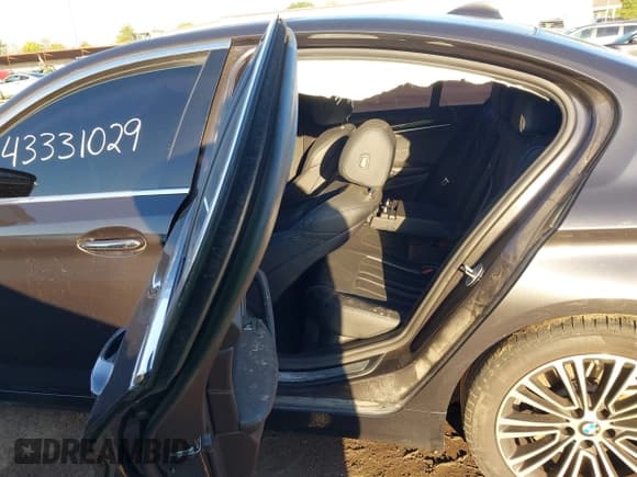 ✅ 2017 BMW 5 Series 540i xDrive • VIN: WBAJE7C32HG890246 • Lot: 43331029. Listed on IAAI with 65,826 mi. Free auction sales archive from the USA and detailed vehicle history report at DreamBid. Image 8.